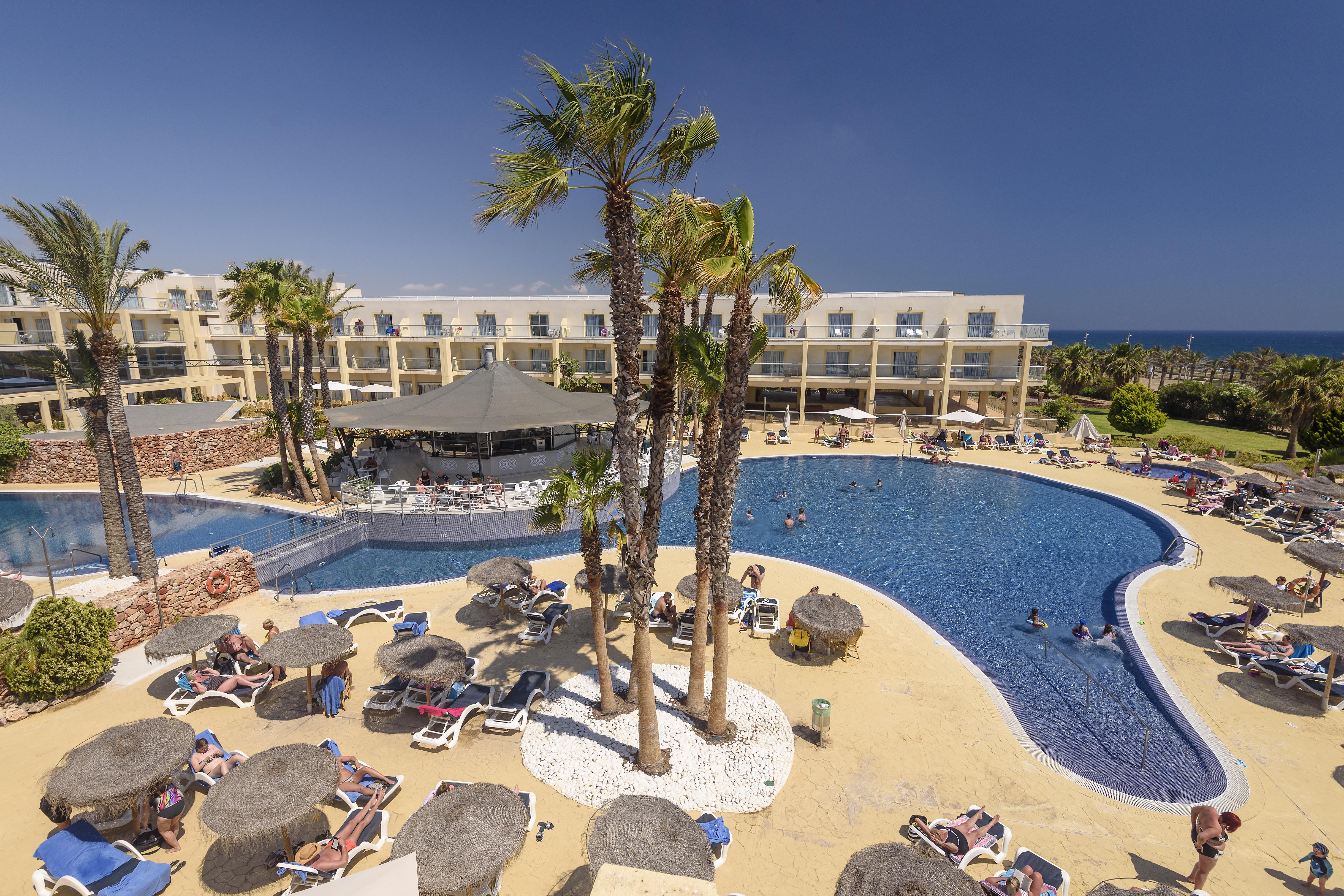 Cabogata Beach Hotel Ретамар Экстерьер фото The swimming pool at the Nissi Beach Hotel